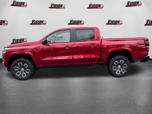 Used 2023 Chevrolet Colorado Z71 w/ Safety Package AWD/4WD image 8