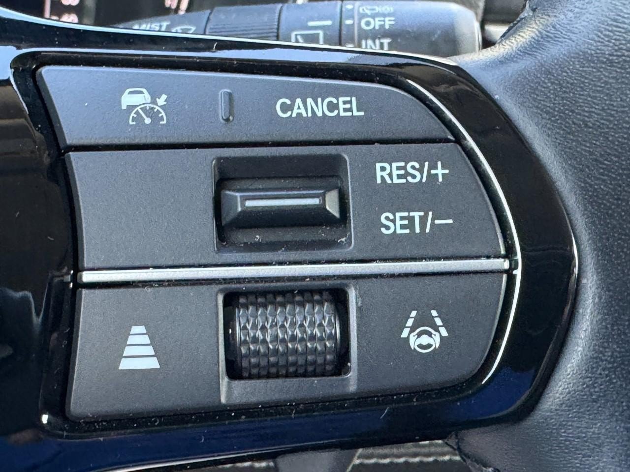 Certified 2025 Honda Pilot Elite image 24