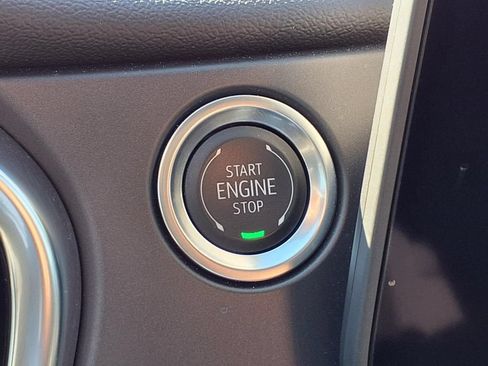 Used 2025 Chevrolet Blazer LT FWD image 27