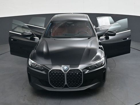 Used 2023 BMW i4 eDrive35 RWD image 42