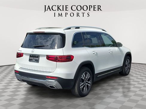 Used 2025 Mercedes-Benz GLB 250 image 5