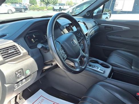 Used 2023 Honda Passport TrailSport image 14