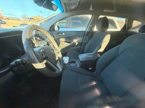 Used 2019 Hyundai Tucson SE image 11