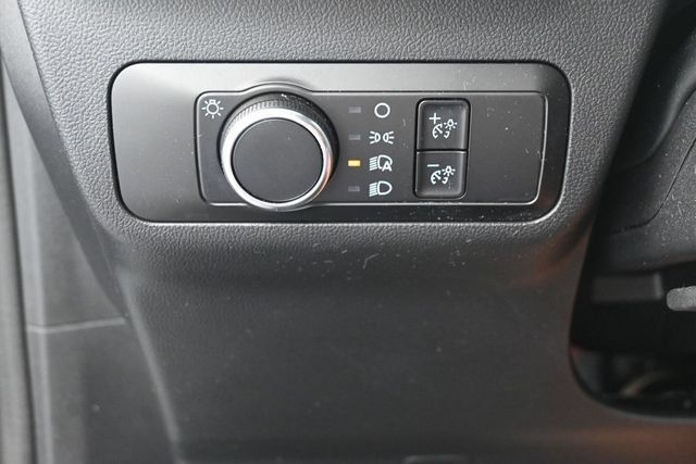 Used 2025 Ford Escape ST-Line FWD image 14