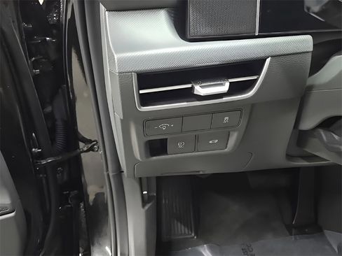 Used 2025 Hyundai Sonata SEL image 16