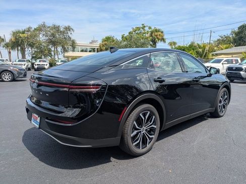 New 2026 Toyota Crown XLE image 4