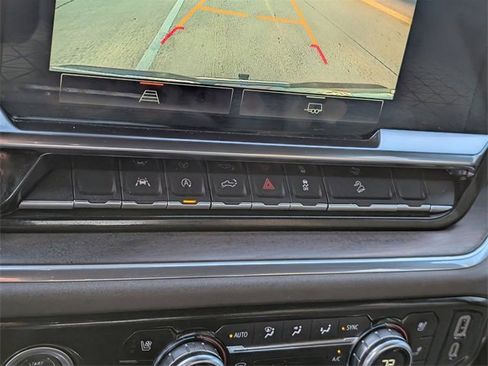 Certified 2024 GMC Sierra 1500 SLT image 15