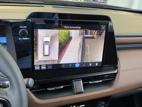 New 2026 Subaru Outback Touring AWD/4WD image 21