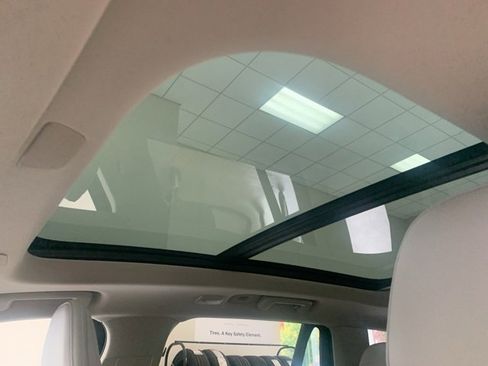 Certified 2023 Volvo XC90 B5 Core w/ Protection Package Premier image 18