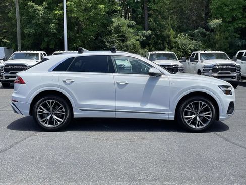 Used 2021 Audi Q8 Prestige w/ Prestige Package AWD/4WD image 9