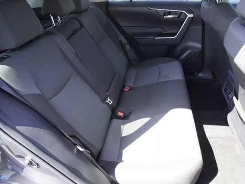 Used 2025 Toyota RAV4 XLE AWD/4WD image 27