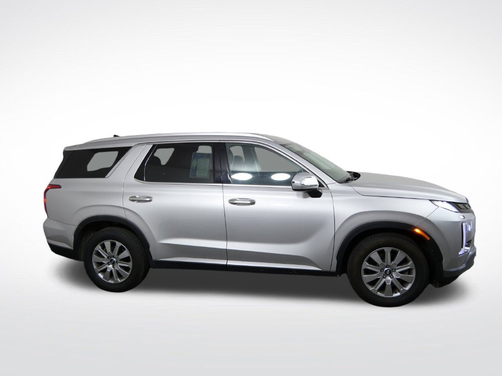 Used 2024 Hyundai Palisade SEL FWD image 2