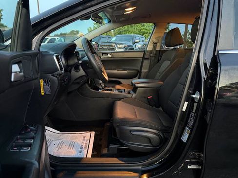 Used 2020 Kia Sportage LX FWD image 10