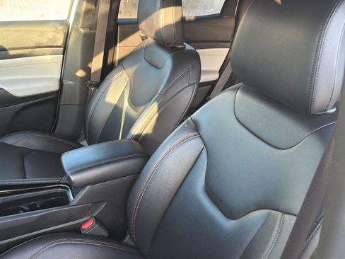 Used 2024 Jeep Compass Limited AWD/4WD image 27