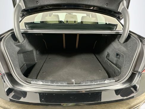 Used 2018 BMW 330e RWD image 30