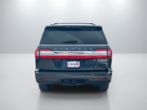 Used 2021 Lincoln Navigator Reserve w/ Luxury Package image 6