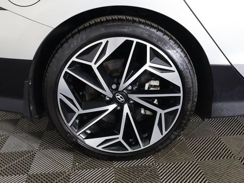 Used 2024 Hyundai Ioniq 6 SEL image 19