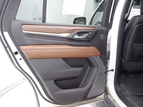 Used 2023 GMC Yukon Denali Ultimate AWD/4WD image 23