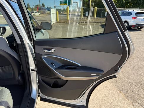 Used 2018 Hyundai Santa Fe Sport image 15