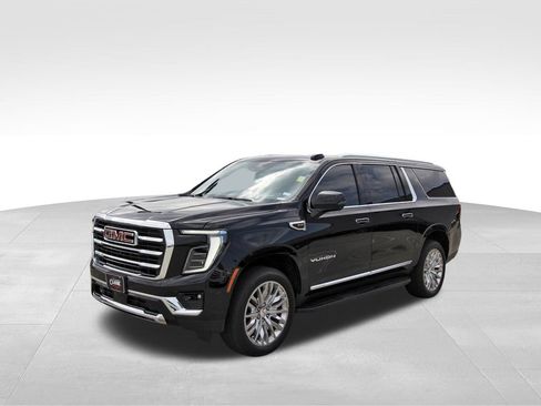 Used 2026 GMC Yukon XL Elevation w/ Elevation Premium Package image 2