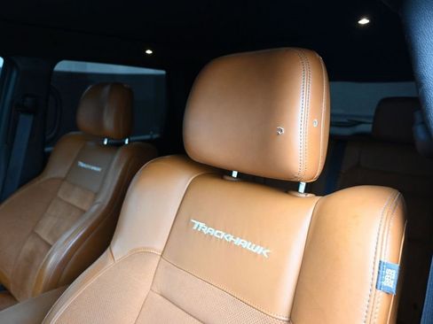 Used 2018 Jeep Grand Cherokee Trackhawk AWD/4WD image 21