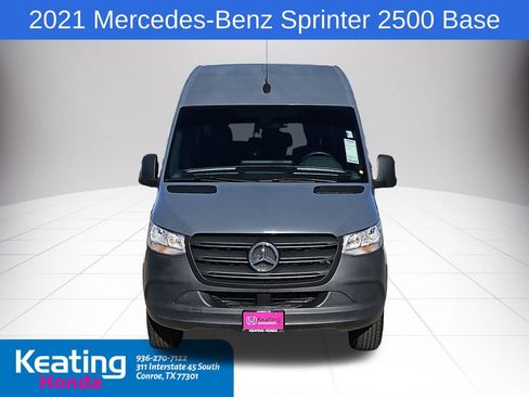 Used 2021 Mercedes-Benz Sprinter 2500 image 2
