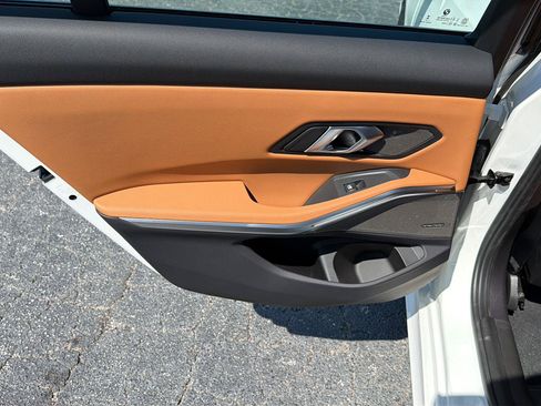 New 2026 BMW 330i Sedan w/ M Sport Package RWD image 17