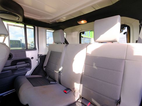 Used 2010 Jeep Wrangler Unlimited Sport image 32