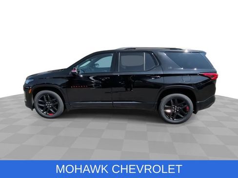 Used 2023 Chevrolet Traverse Premier w/ Redline Edition AWD/4WD image 5