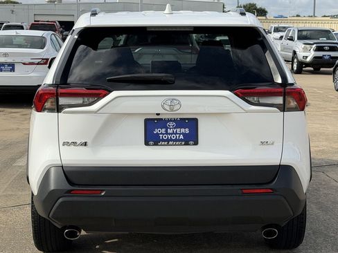 Used 2024 Toyota RAV4 XLE FWD image 8