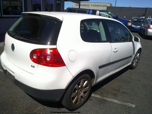 Used 2009 Volkswagen Rabbit S image 4