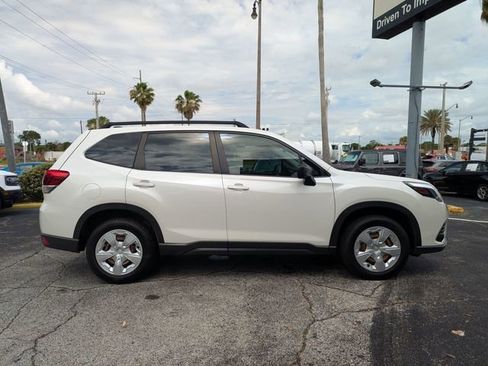 Used 2024 Subaru Forester AWD/4WD image 4