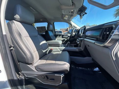 Used 2022 Ford F150 Lariat image 23