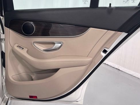 Used 2019 Mercedes-Benz C 300 4MATIC Sedan image 27