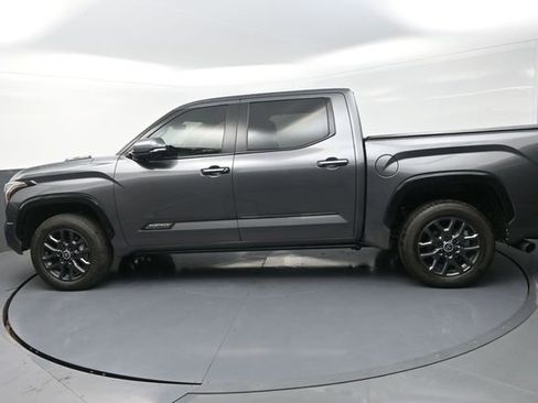 Used 2024 Toyota Tundra Platinum AWD/4WD image 54
