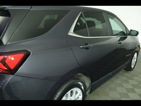 Used 2023 Chevrolet Equinox LT image 16
