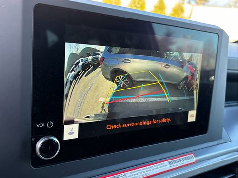 Used 2024 Toyota Tacoma SR5 image 17