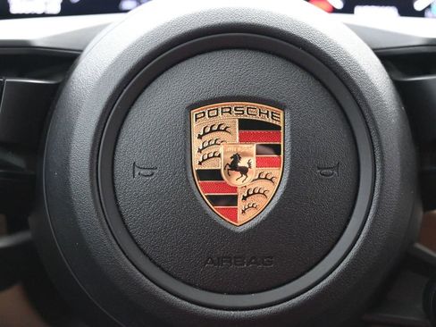 Certified 2024 Porsche Cayenne Coupe AWD/4WD image 24