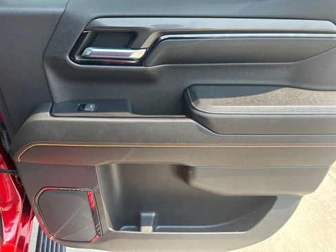 Used 2023 GMC Sierra 1500 AT4 w/ Technology Package AWD/4WD image 27