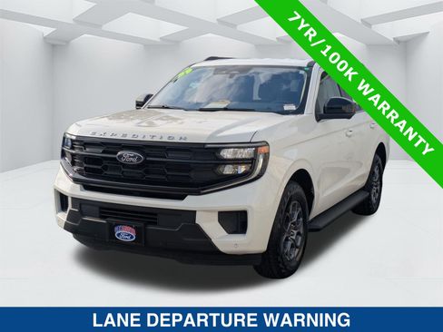 Certified 2025 Ford Expedition Active RWD image 8