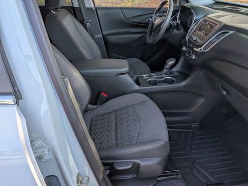 Used 2022 Chevrolet Equinox LT image 34