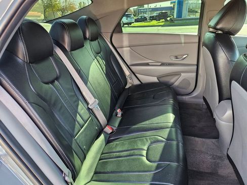 Used 2023 Hyundai Elantra SEL w/ Convenience Package FWD image 28