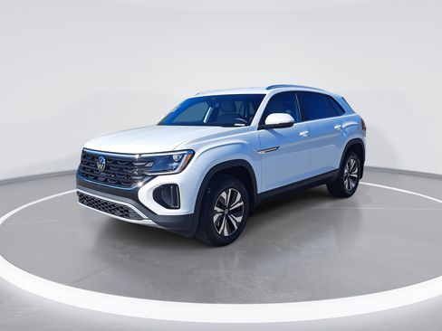 New 2026 Volkswagen Atlas Cross Sport SE image 7