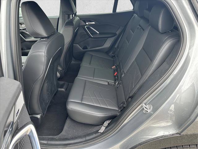 Used 2026 BMW X2 xDrive28i AWD/4WD image 14