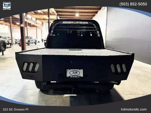 Used 2013 Ford F250 Platinum w/ FX4 Off Road Pkg image 4