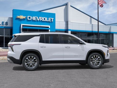 New 2026 Chevrolet Traverse LT FWD image 50