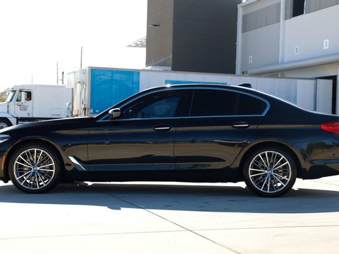 Used 2017 BMW 540i image 8