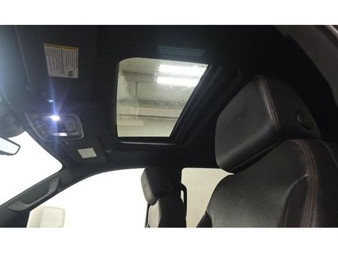 Used 2024 GMC Sierra 2500 AT4 w/ AT4 Premium Plus Package image 12