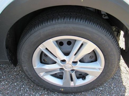 New 2025 Nissan Kicks Play S w/ Interior Electronics Package image 7