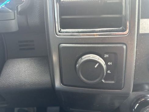 Used 2019 Ford F150 XLT w/ Equipment Group 302A Luxury image 21